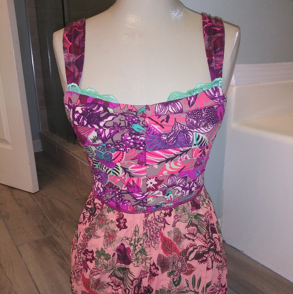 Beautiful like new maaji dress size medium
